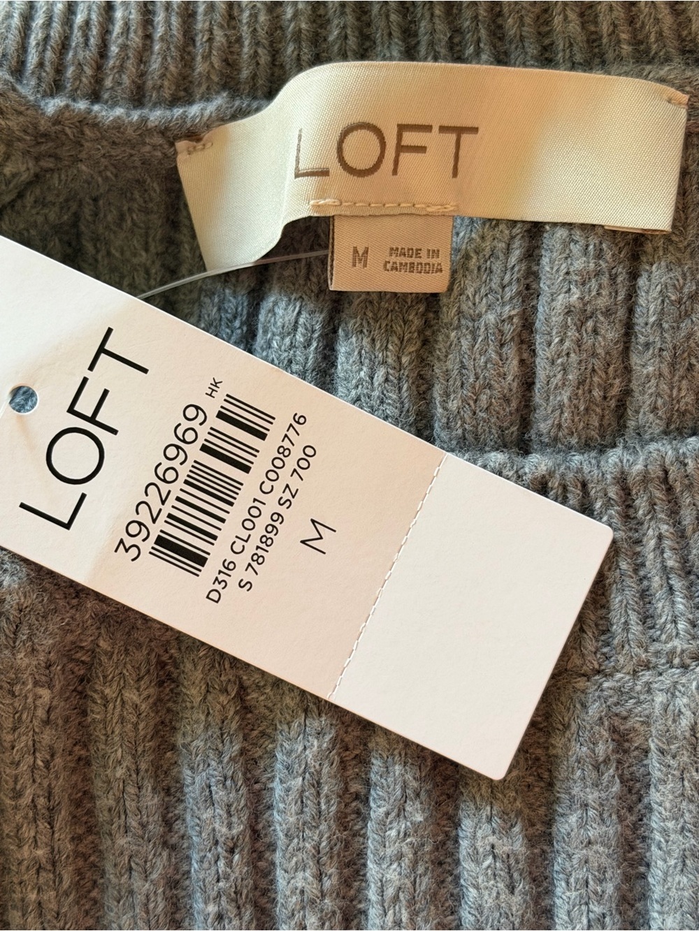 NWT Loft Ribbed Knit Sweater in Gray Size Medium - Picture 4 of 13